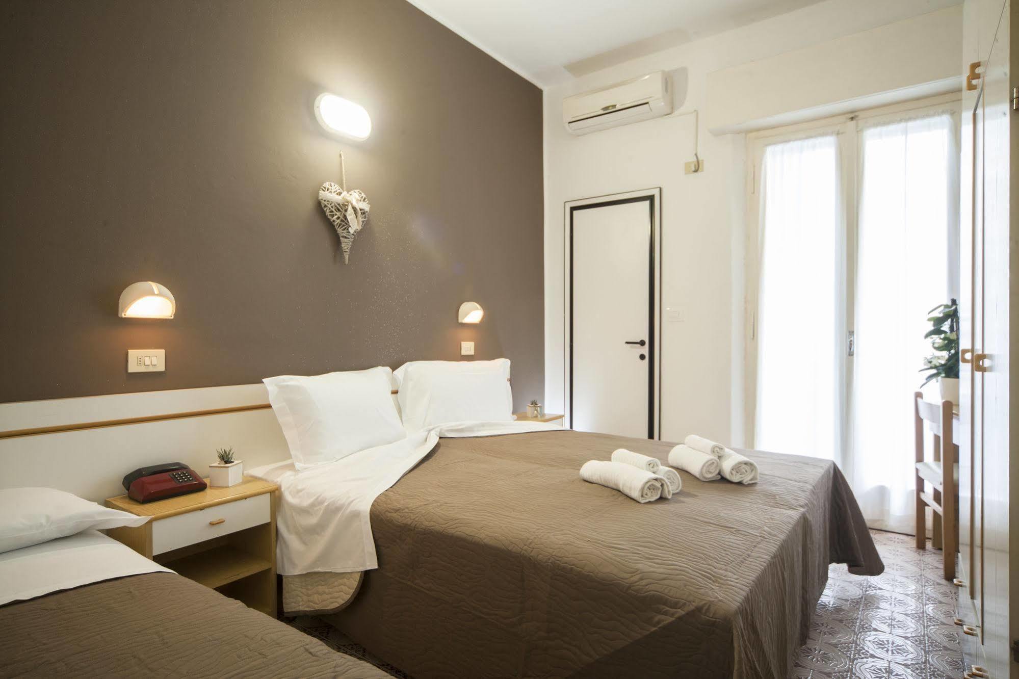 Adria Mare Hotel 3*